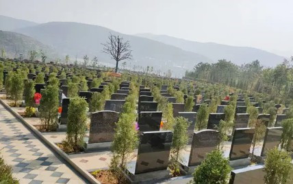 中秋節(jié)期間，西安壽陽山墓園正常辦理各項(xiàng)業(yè)務(wù)